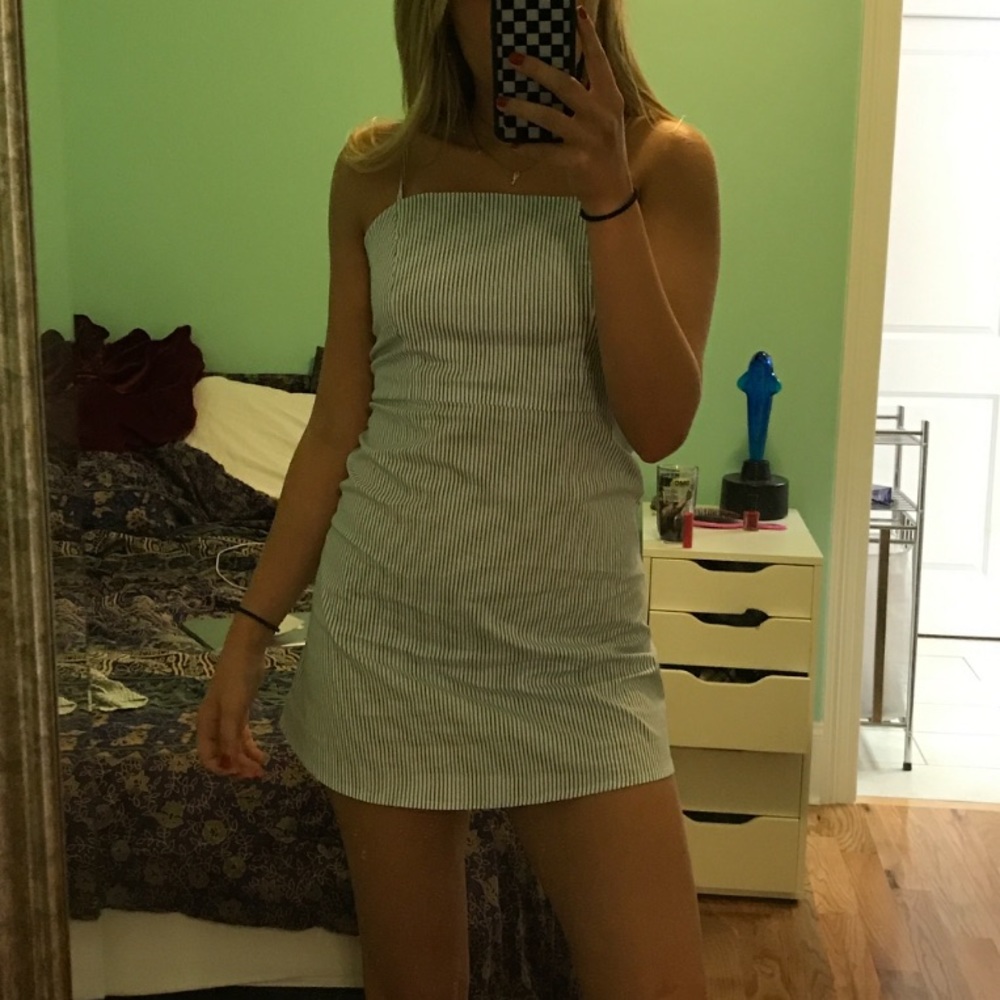 Urban Outfitters mini dress - Picture 2 of 4